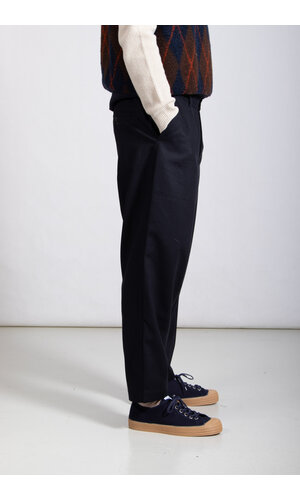 Universal Works Universal Works Trousers / Pleated Track / Darnk Navy