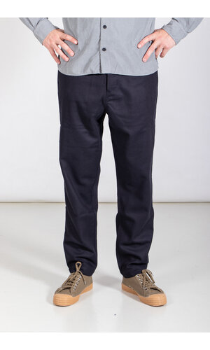 Universal Works Universal Works Broek / Military Chino / Donker Navy Universal Works Universal Works Broek / Military Chino / Donker Navy