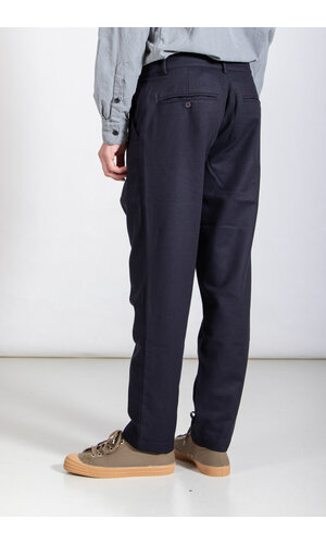 Universal Works Universal Works Broek / Military Chino / Donker Navy Universal Works Universal Works Broek / Military Chino / Donker Navy