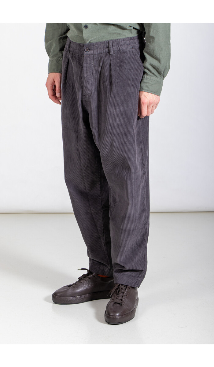 Universal Works Universal Works Trousers / Pleated Track / Mouse Universal Works Universal Works Trousers / Pleated Track / Mouse