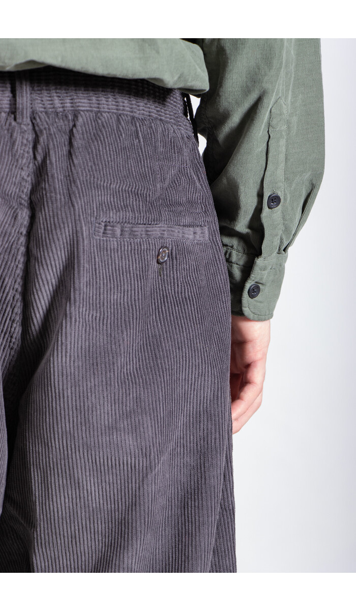 Universal Works Universal Works Trousers / Pleated Track / Mouse Universal Works Universal Works Trousers / Pleated Track / Mouse
