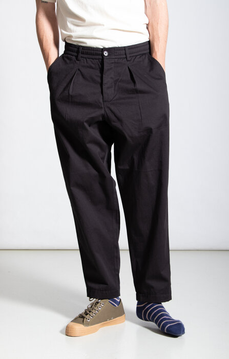 Universal Works Universal Works Broek / Pleated Track / Zwart