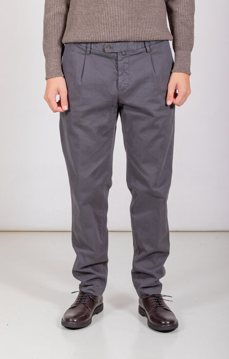 Myths Myths Hose / 25WM19L80 / Graue Maus