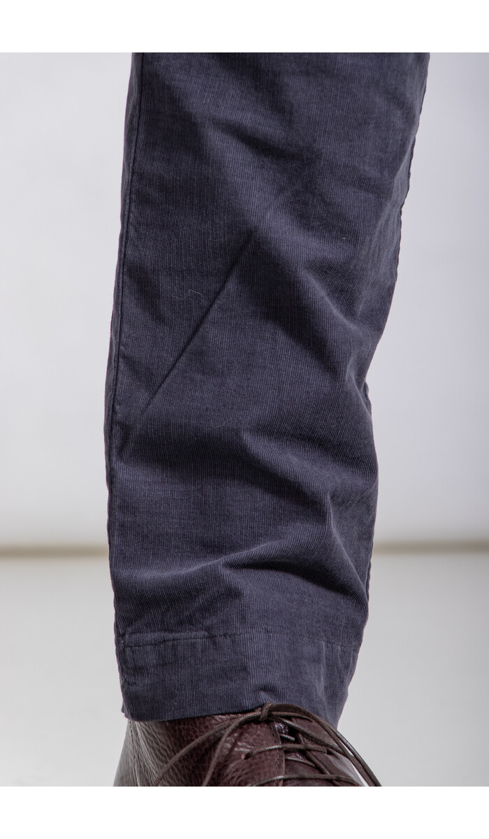 Hannes Roether Hannes Roether Trousers / Paper / Petrol Hannes Roether Hannes Roether Trousers / Paper / Petrol