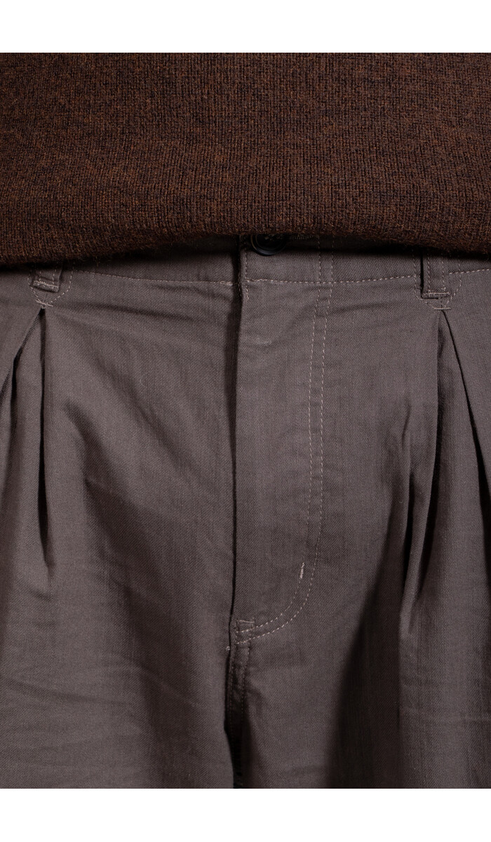 Rough Side Rough Side Broek / Box Pleat Pants / Houtskool Rough Side Rough Side Broek / Box Pleat Pants / Houtskool