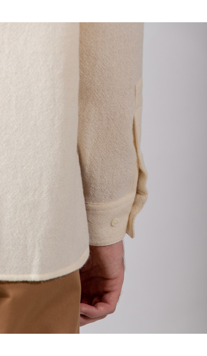 Delikatessen Delikatessen Hemd / Relaxed Overshirt / Creamy Delikatessen Delikatessen Hemd / Relaxed Overshirt / Creamy