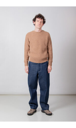 Delikatessen Delikatessen Trui / Crewneck / Kameel Delikatessen Delikatessen Trui / Crewneck / Kameel