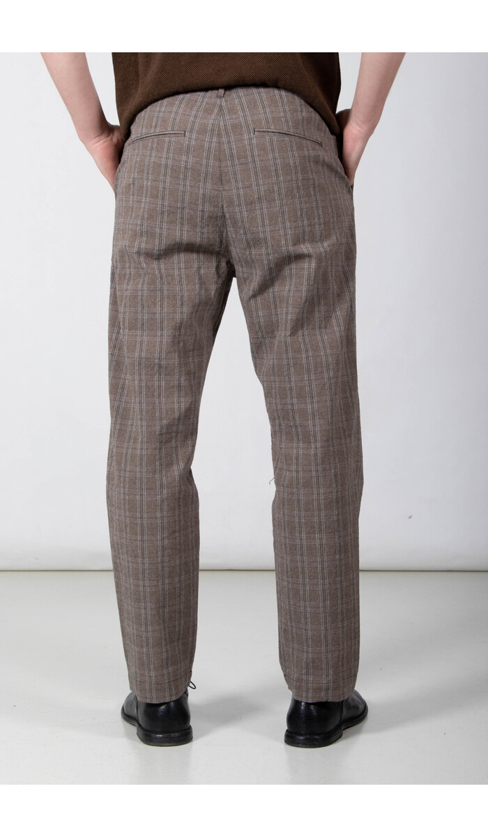 Hannes Roether Hannes Roether Trousers / Paper / Bosgrond