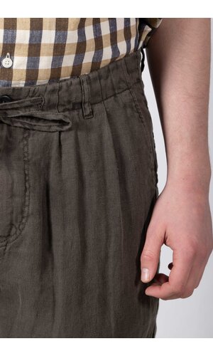 Hannes Roether Hannes Roether Broek / Paper / Oud Boek