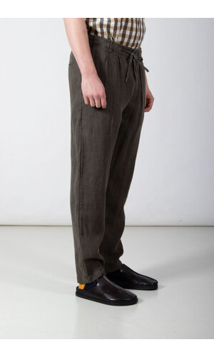 Hannes Roether Hannes Roether Broek / Paper / Oud Boek