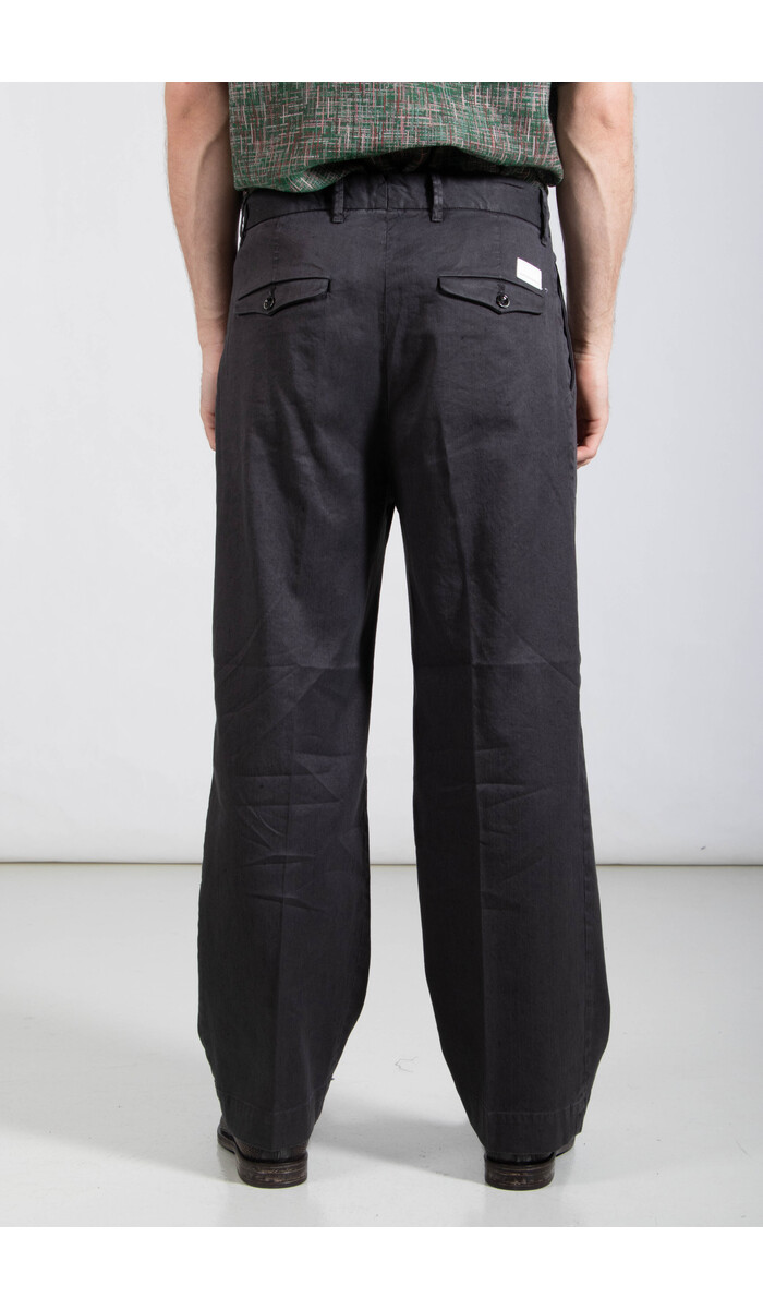 Nine In The Morning Nine In The Morning Broek / Philip Chino / Houtskool Nine In The Morning Nine In The Morning Broek / Philip Chino / Houtskool