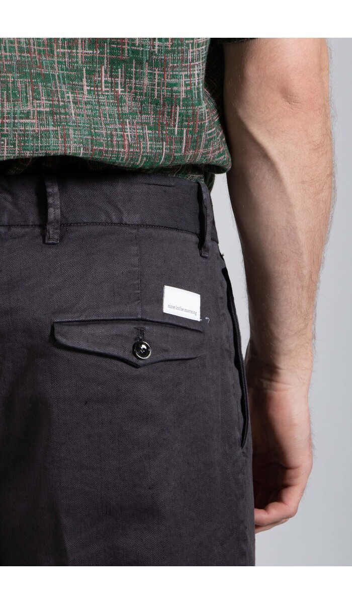Nine In The Morning Nine In The Morning Broek / Philip Chino / Houtskool Nine In The Morning Nine In The Morning Broek / Philip Chino / Houtskool