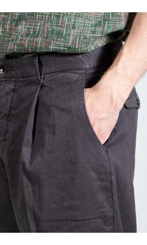 Nine In The Morning Nine In The Morning Broek / Philip Chino / Houtskool Nine In The Morning Nine In The Morning Broek / Philip Chino / Houtskool