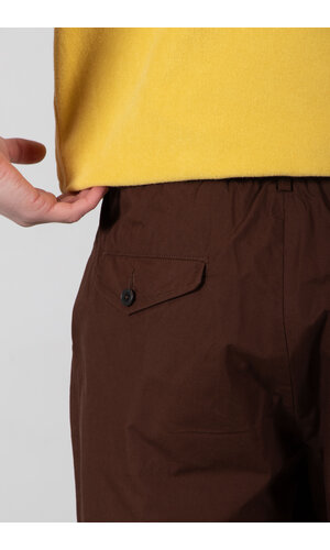 Universal Works Universal Works Korte Broek / Pleated Track Short / Bruine Streep