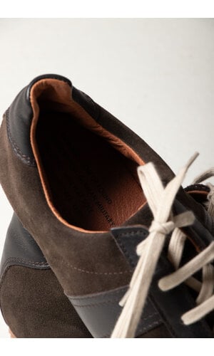 Reproduction of Found Reproduction of Found Sneaker / 1714S / Slagroomtruffel