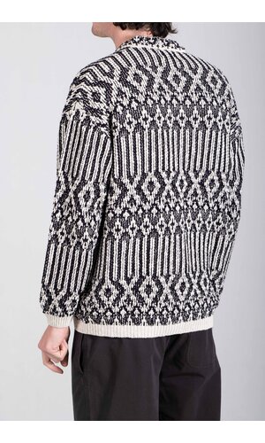 Casa Isaac Casa Isaac Vest / Folk 10 / Vecchia Signora