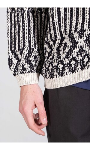 Casa Isaac Casa Isaac Vest / Folk 10 / Vecchia Signora