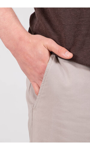 Myths Myths Kurze Hose / 26M71B75 / Grau