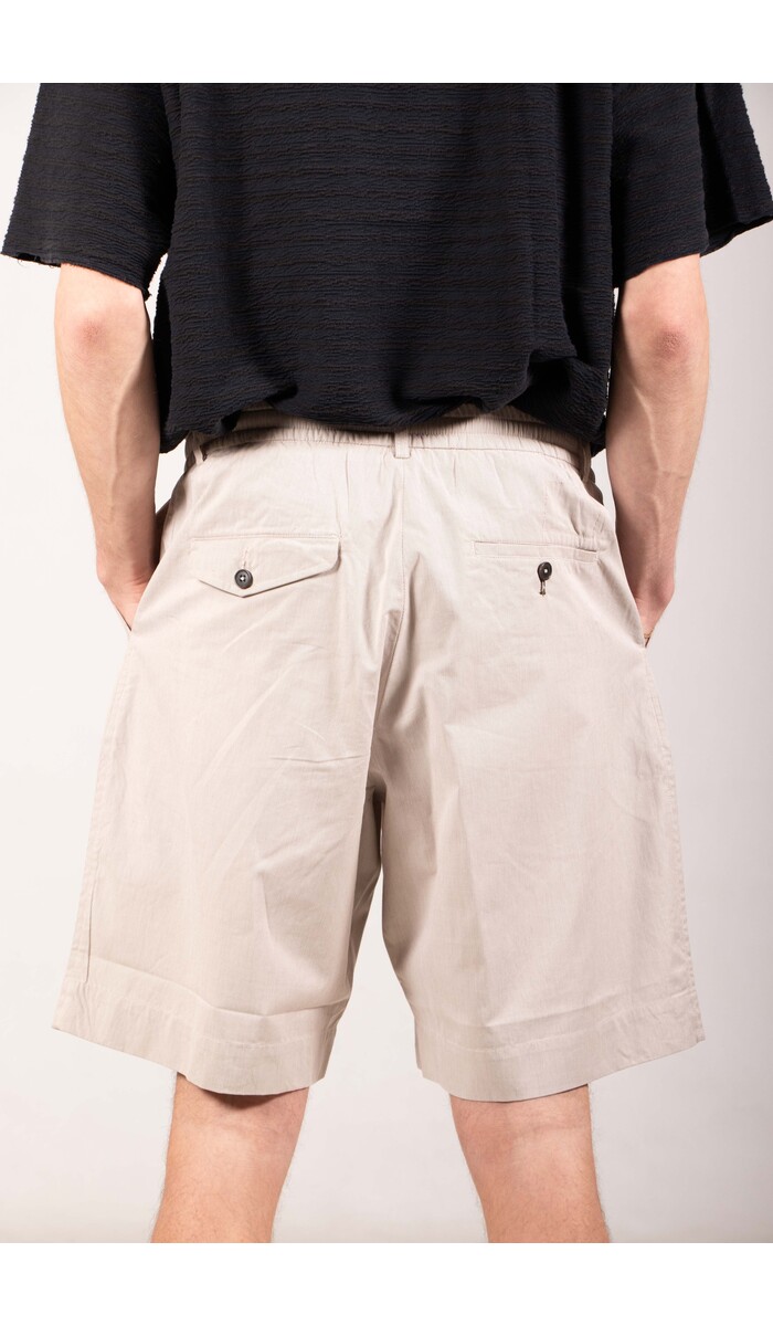 Universal Works Universal Works Korte Broek / Pleated Track Short / Bruine Streep Universal Works Universal Works Korte Broek / Pleated Track Short / Bruine Streep