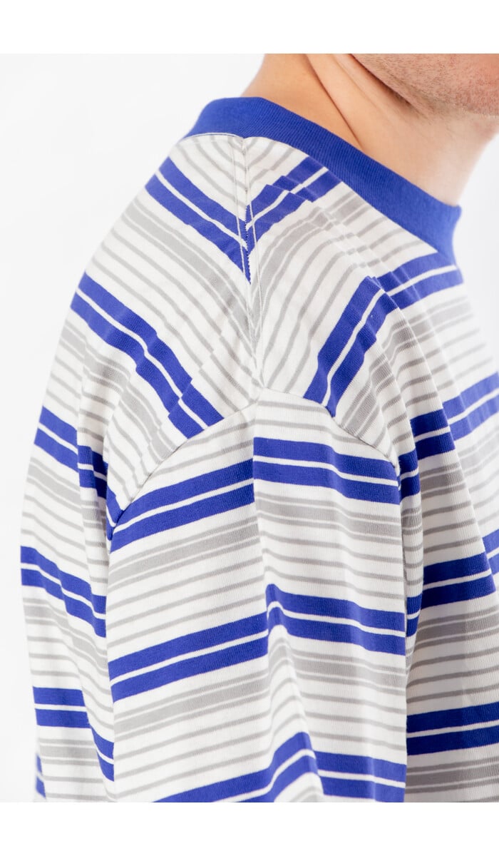 Is-ness Is-ness T-Shirt / Border T / Blauw Is-ness Is-ness T-Shirt / Border T / Blauw
