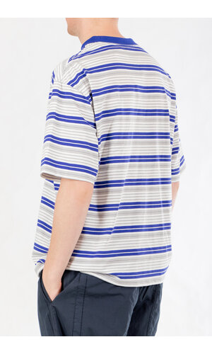 Is-ness Is-ness T-Shirt / Border T / Blauw Is-ness Is-ness T-Shirt / Border T / Blauw