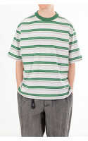 Is-ness T-Shirt / Border T / Groen