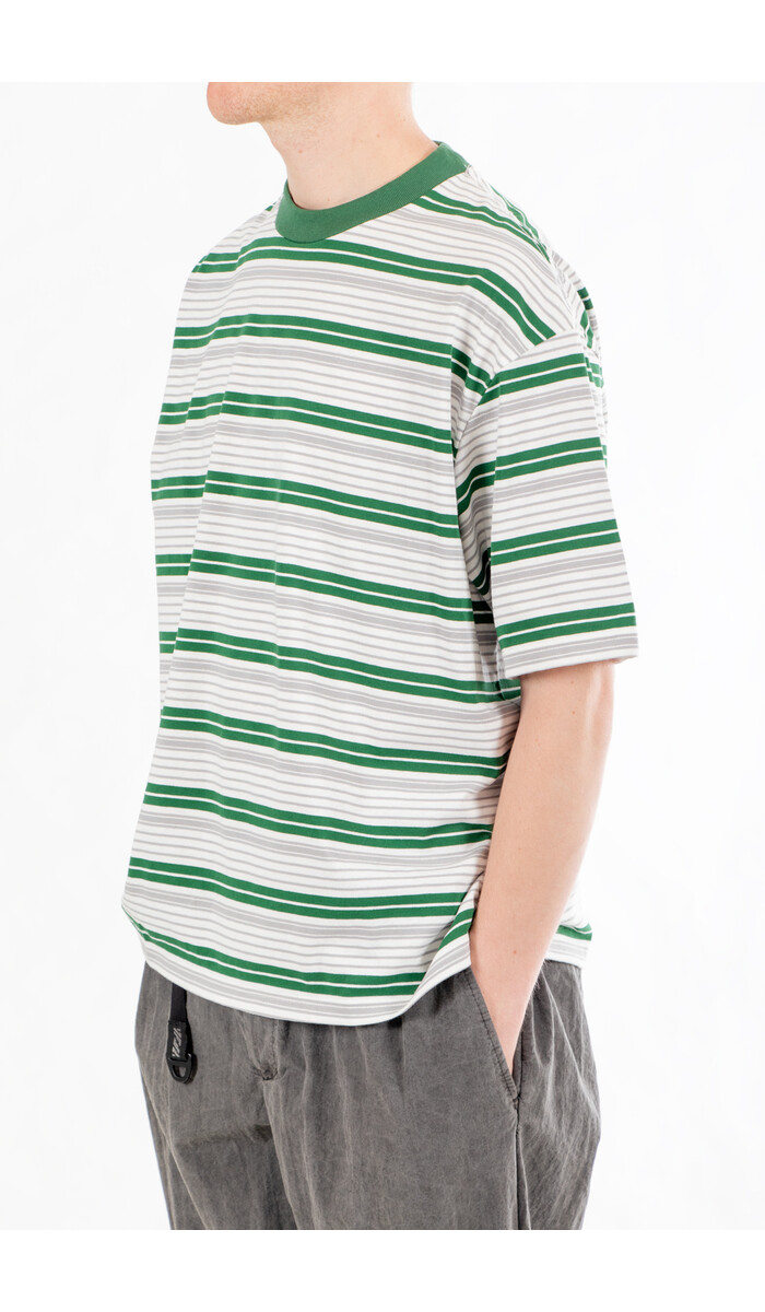 Is-ness Is-ness T-Shirt / Border T / Groen Is-ness Is-ness T-Shirt / Border T / Groen