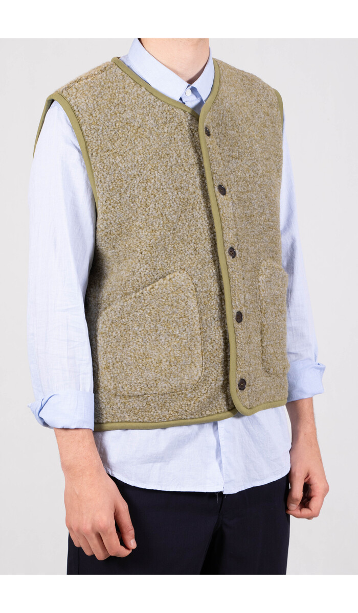 Universal Works Universal Works Gilet / Lancaster Gilet / Lichte Olijf Universal Works Universal Works Gilet / Lancaster Gilet / Lichte Olijf