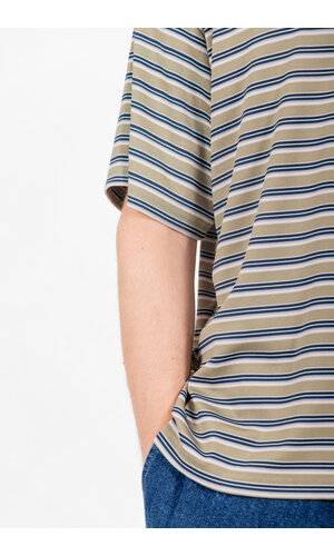 Rough Side Rough Side T-Shirt / Fluid Stripe HS / Olijf Rough Side Rough Side T-Shirt / Fluid Stripe HS / Olijf