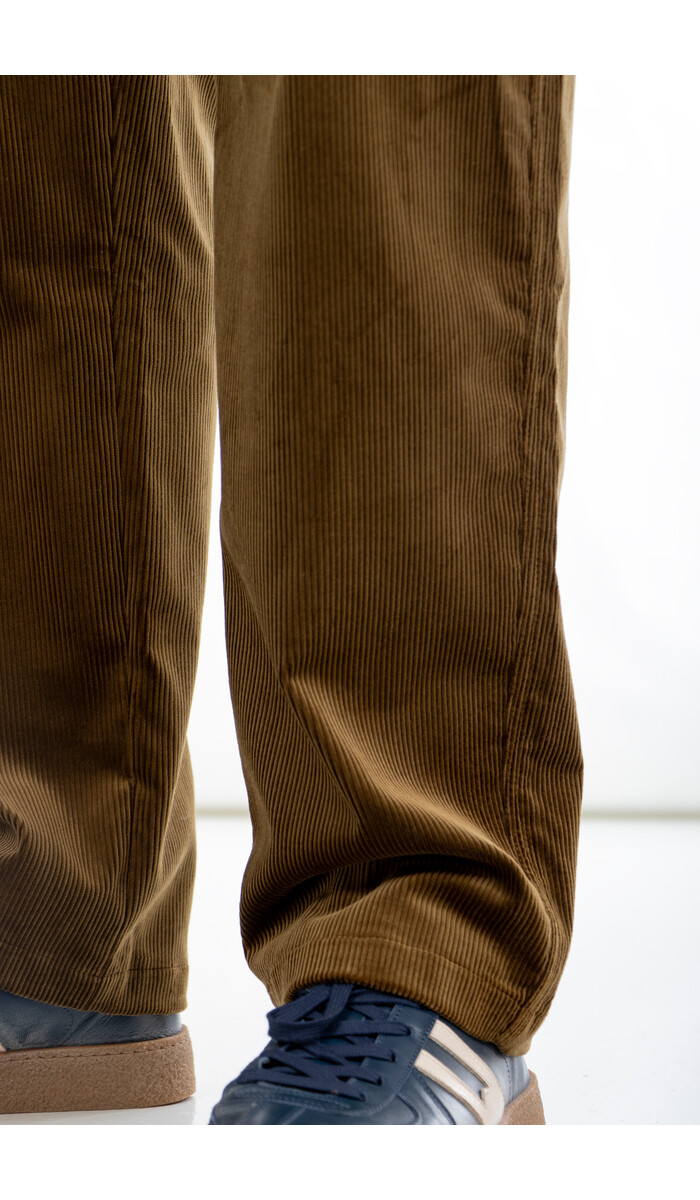 De Bonne Facture De Bonne Facture Broek / Balloon Trousers / Khaki De Bonne Facture De Bonne Facture Broek / Balloon Trousers / Khaki