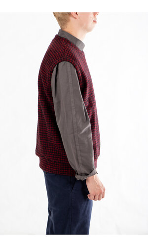 Universal Works Universal Works Spencer / Giacomo Tank Top / Rode Ruit