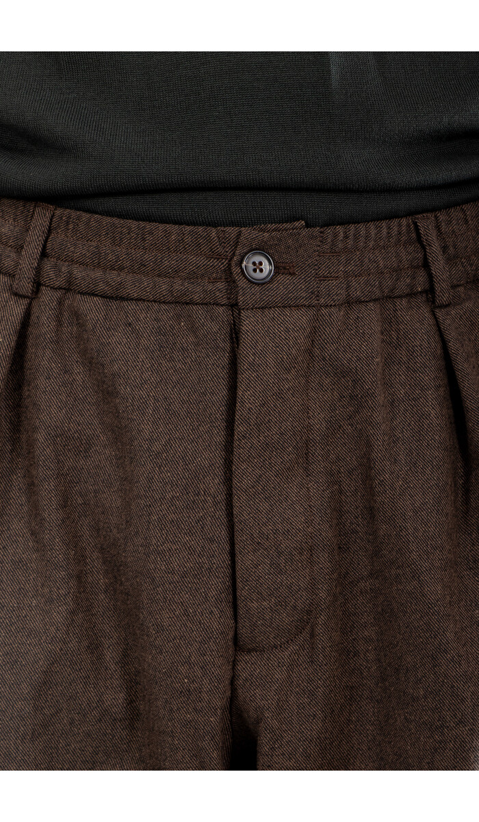 Universal Works Universal Works Broek / Pleated Track Pant / Bruine Tweed Universal Works Universal Works Broek / Pleated Track Pant / Bruine Tweed