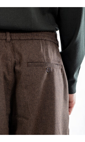 Universal Works Universal Works Broek / Pleated Track Pant / Bruine Tweed Universal Works Universal Works Broek / Pleated Track Pant / Bruine Tweed