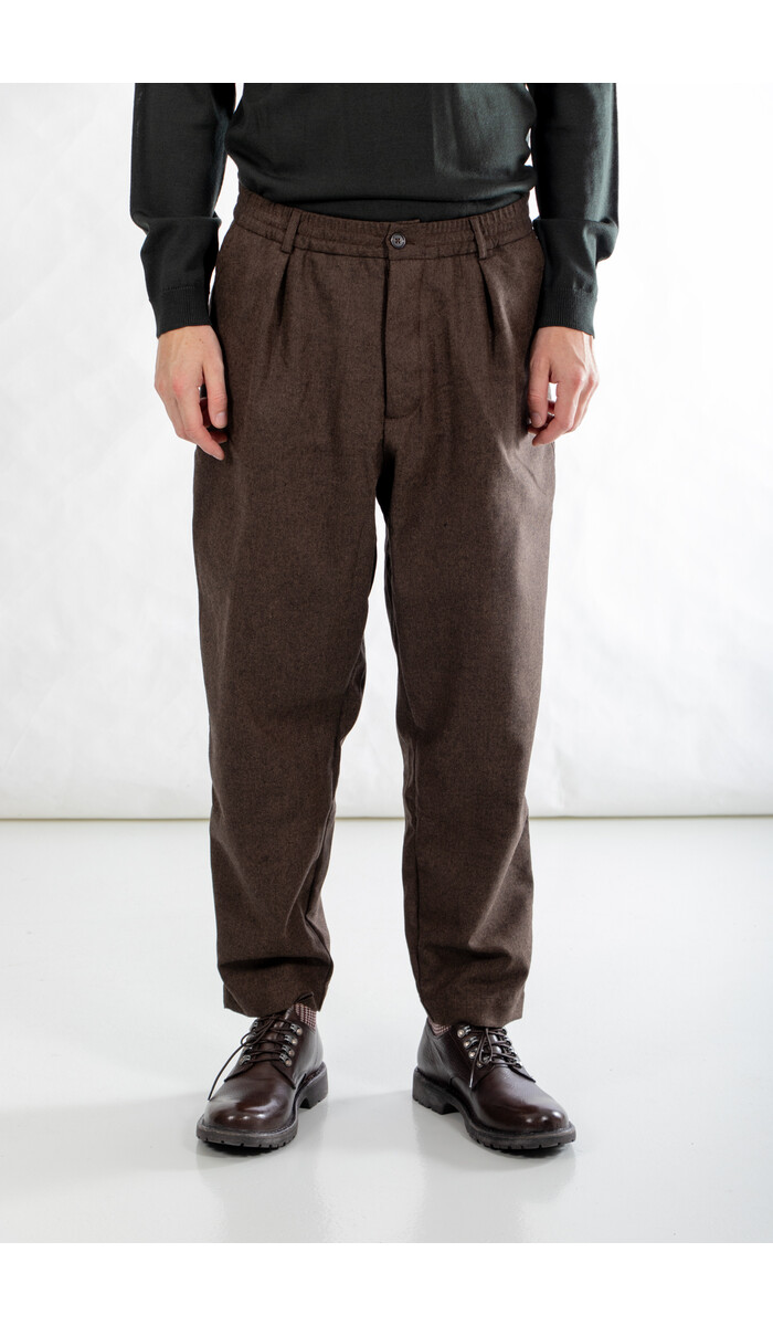 Universal Works Universal Works Broek / Pleated Track Pant / Bruine Tweed Universal Works Universal Works Broek / Pleated Track Pant / Bruine Tweed