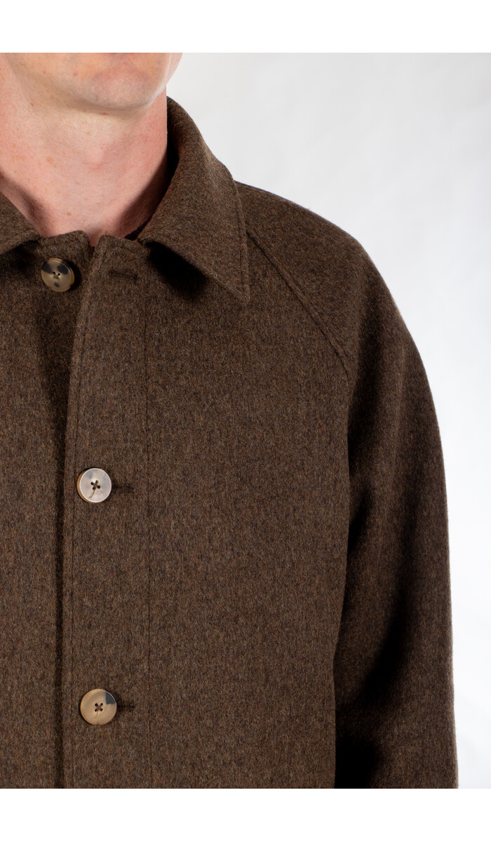 De Bonne Facture De Bonne Facture Jas / Parisian Raglan Coat / Chocoladegroen