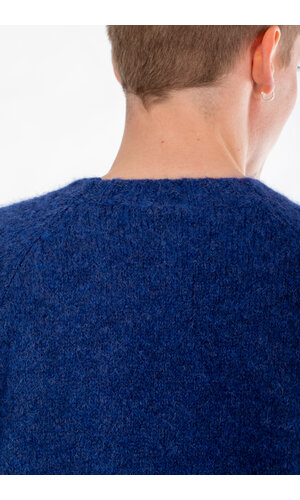 Delikatessen Delikatessen Trui / Raglan Fluffy / Cobalt Delikatessen Delikatessen Trui / Raglan Fluffy / Cobalt