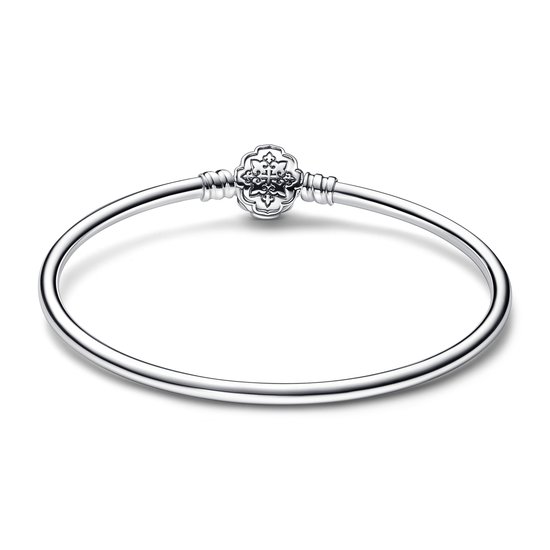Pandora PANDORA DISNEY 592342C01 Aladin Jasmine sterling silver bangle with moonlight blue crystal