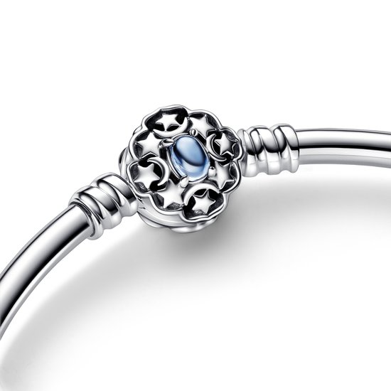 Pandora PANDORA DISNEY 592342C01 Aladin Jasmine sterling silver bangle with moonlight blue crystal
