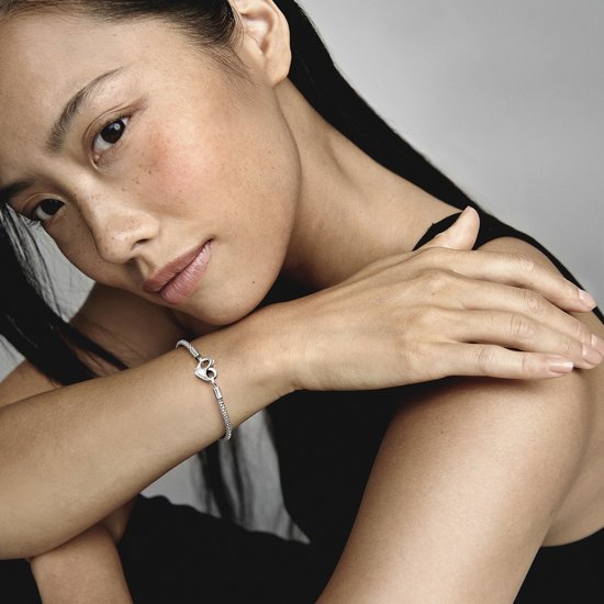 Pandora PANDORA 592453C00 Studded chain sterling silver bracelet with heart clasp