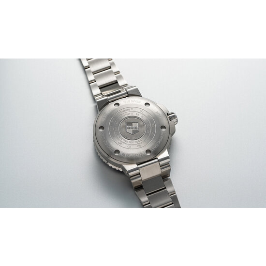 Oris Oris Aquis Small Second Date 01 743 7733 4155-07 4 24 69EB | 45.5 mm