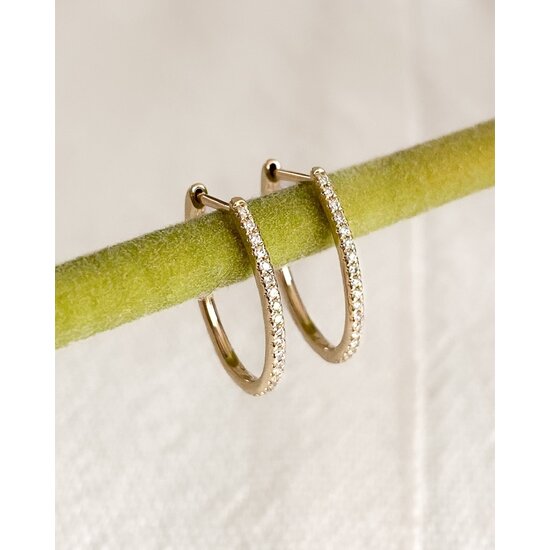 Collectie Milikan Collectie Milikan 14 karaat geelgouden klapcreoolen ovaal met diamant