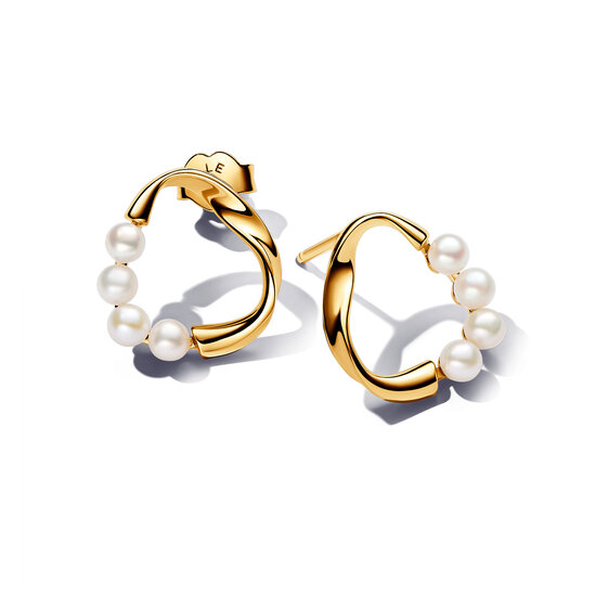Pandora PANDORA 263276C01 14k Gold-plated stud earrings with white treated freshwater cultured pearl
