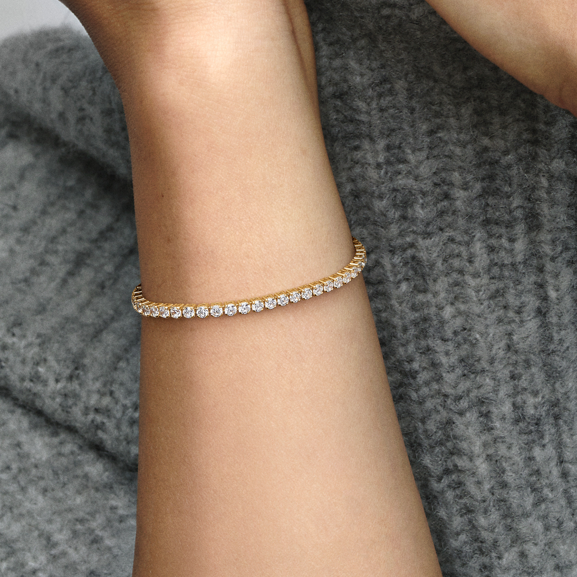 Pandora PANDORA SHINE 561469C01 14k Gold plated tennis bracelet with clear zirconia