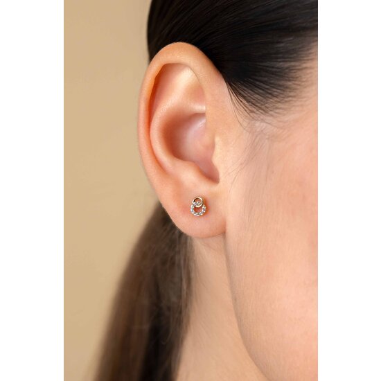 ZINZI GOLD ZINZI GOLD ZGO471 14krt geelgouden oorknoppen, 2 rondjes in elkaar, 1x bezet met zirconia's