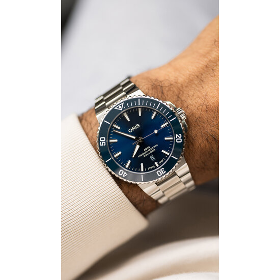 Oris Oris Aquis Date 01 733 7789 4135-07 8 23 04PEB / 43.5mm