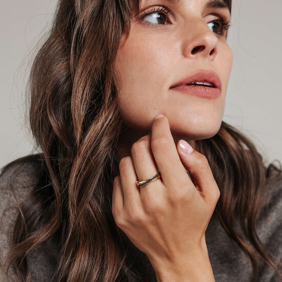 Ti Sento Milano TI SENTO MILANO 1953BY Zilver gerhodineerd met vergulde cross-over ring, 2-baans met zwarte zirconia