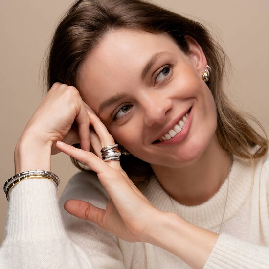 Ti Sento Milano TI SENTO MILANO 7667ZY Zilver gerhodineerde klapcreolen, gekruisd met deel verguld en zirconia's