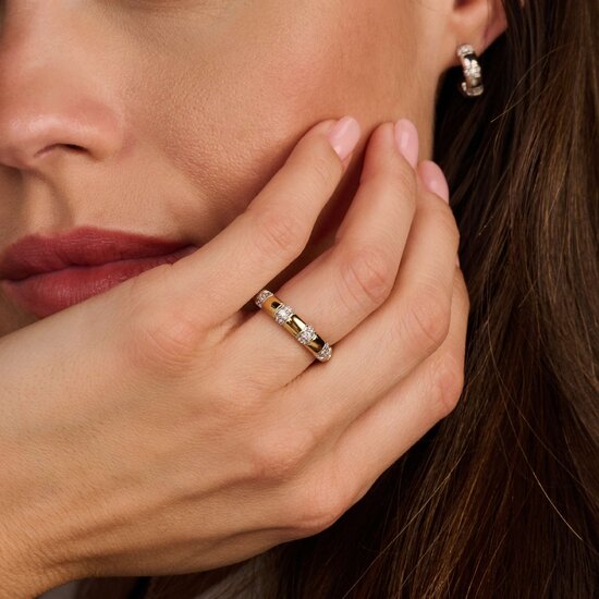 Ti Sento Milano TI SENTO MILANO 12417ZY Zilver gerhodineerde ring met verguld, dwars 5x baan zirkonia