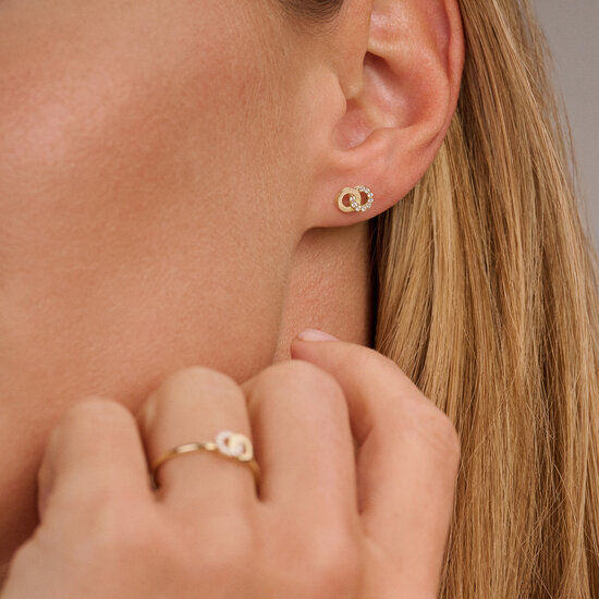 Blush BLUSH 7397YZI 14krt geelgouden oorknoppen, 2 open rondjes in elkaar, 1 bezet met zirconia's