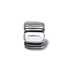 PRE-OWNED PANDORA 790211C zilveren bedel strepen